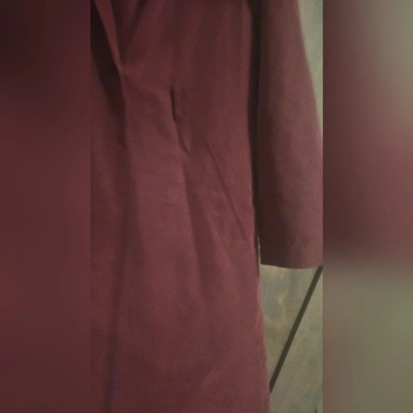 KESTAN Hawthorne Burgundy Trench coat. Size medium NWT - Picture 9 of 11